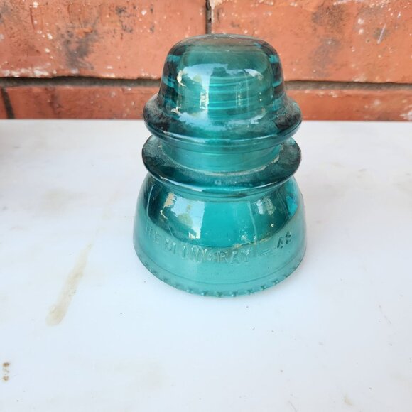 Vintage Hemingray-42 Green Glass Insulator - Picture 1 of 7